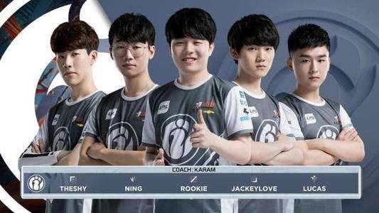 在以尊重和 在以尊重和