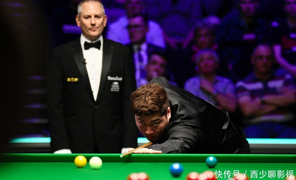 更看到了他 更看到了他